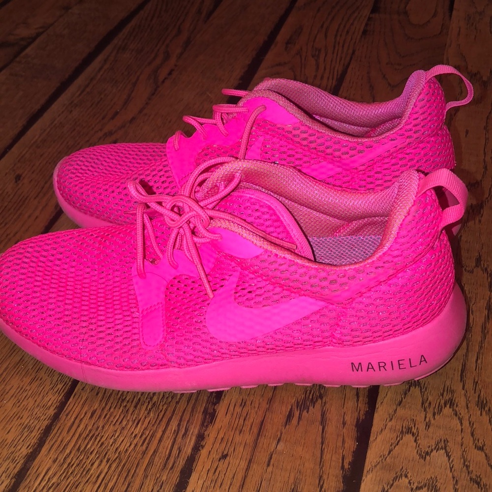 Nike pink sneakers